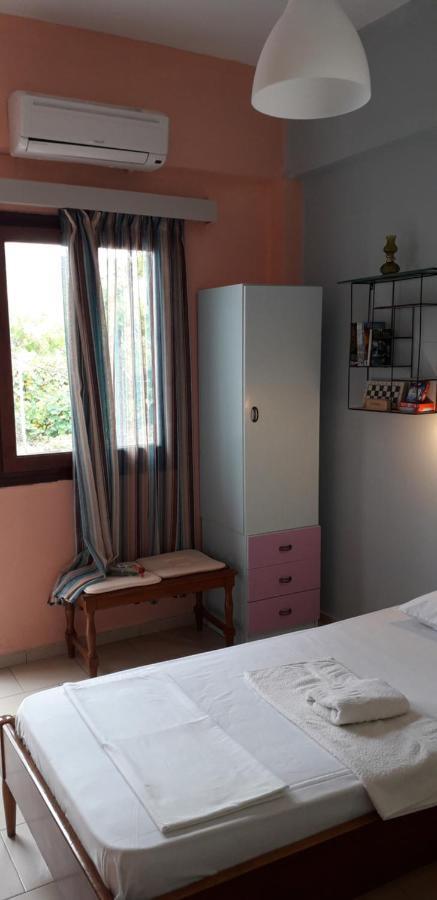 Αmmos Rooms Palaiochora Exterior photo